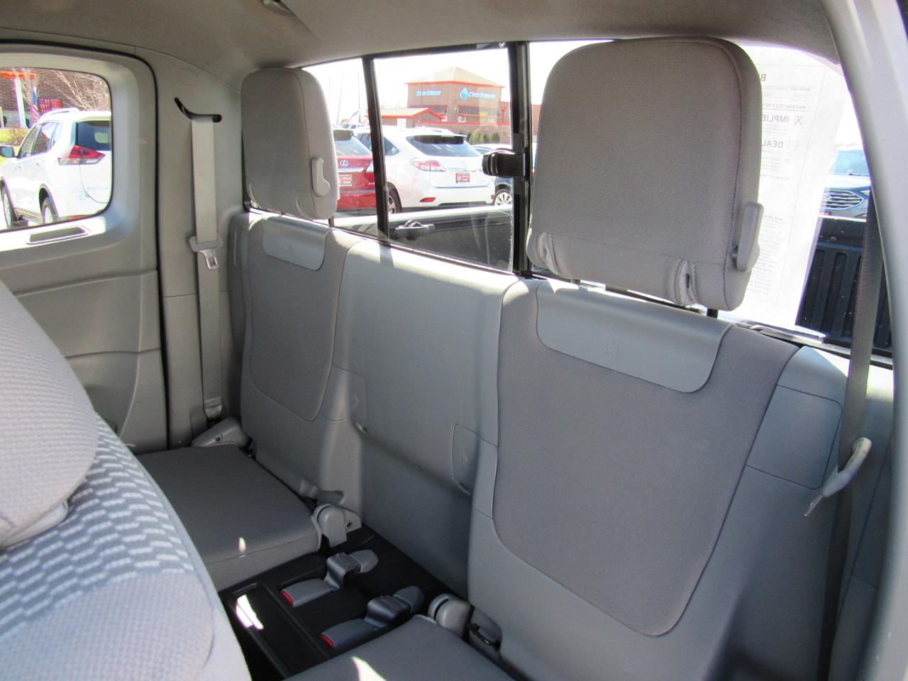 Toyota Tacoma 4WD Access Cab I4 MT (Natl) 2014