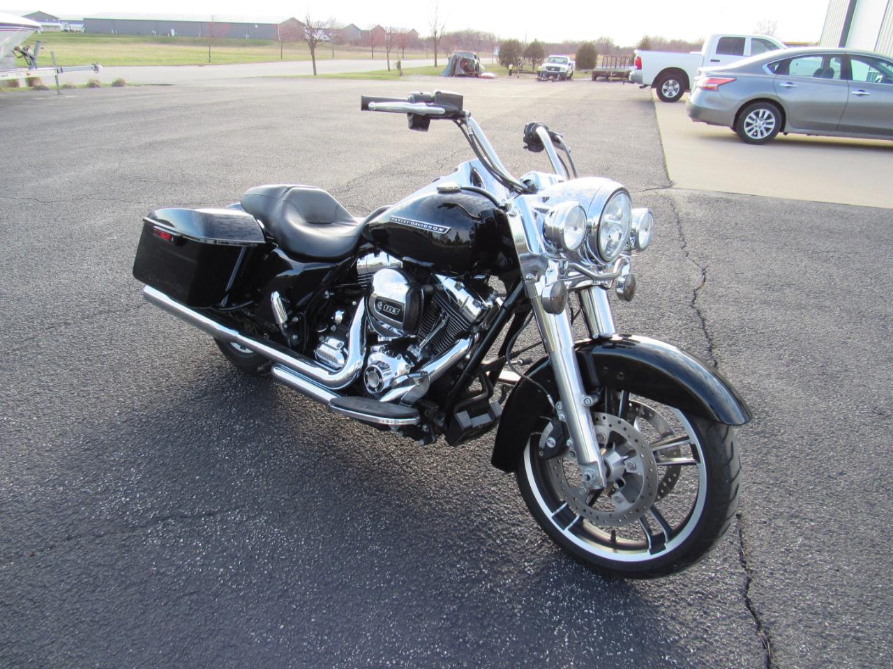 2015 Harley-Davidson Road King SPECIAL