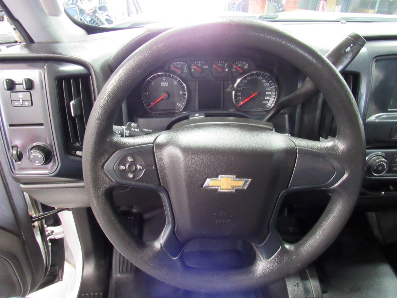 Chevrolet Silverado 2500HD 4WD Reg Cab 133.6" Work Truck 2018