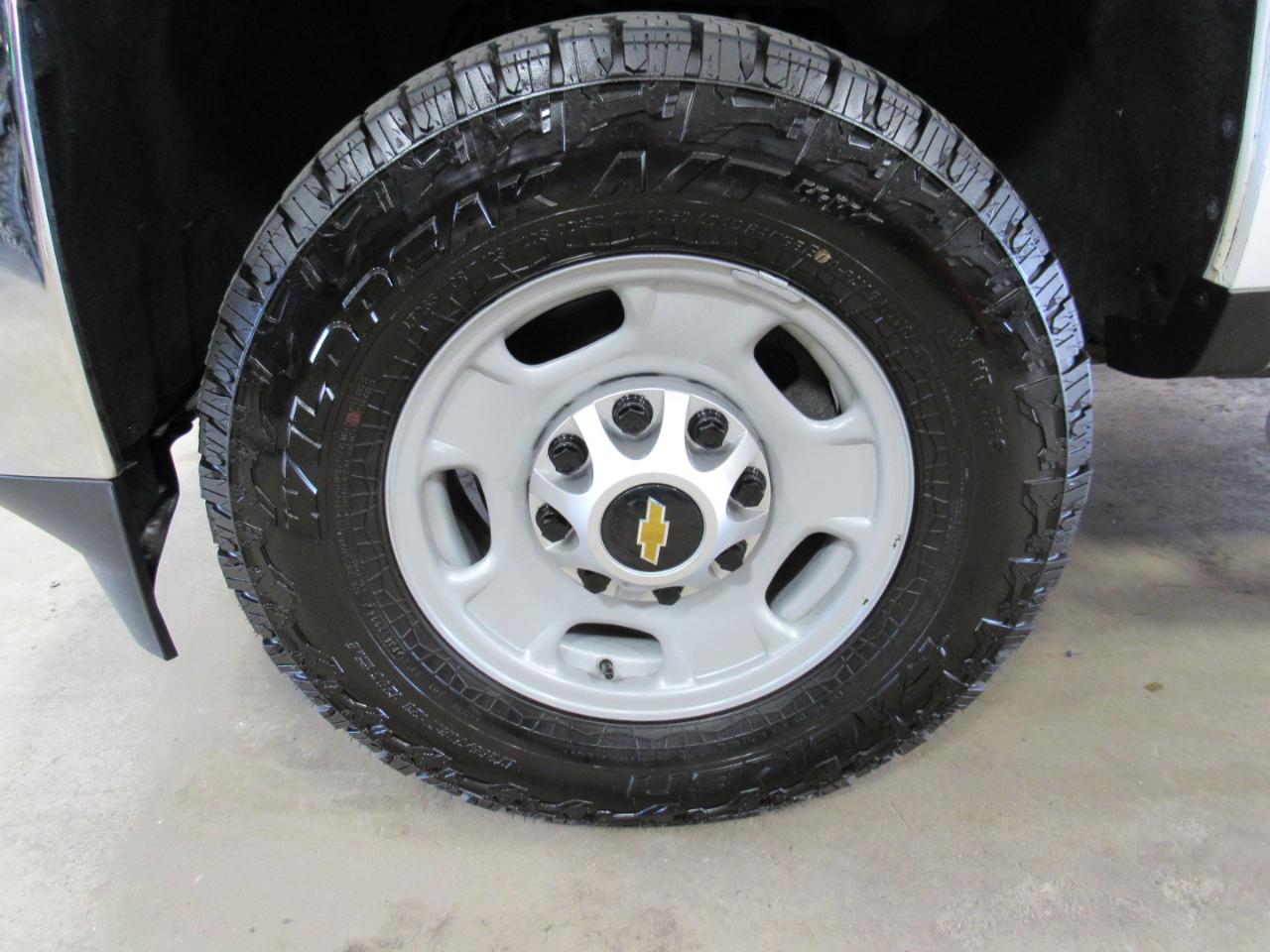 Chevrolet Silverado 2500HD 4WD Reg Cab 133.6" Work Truck 2018