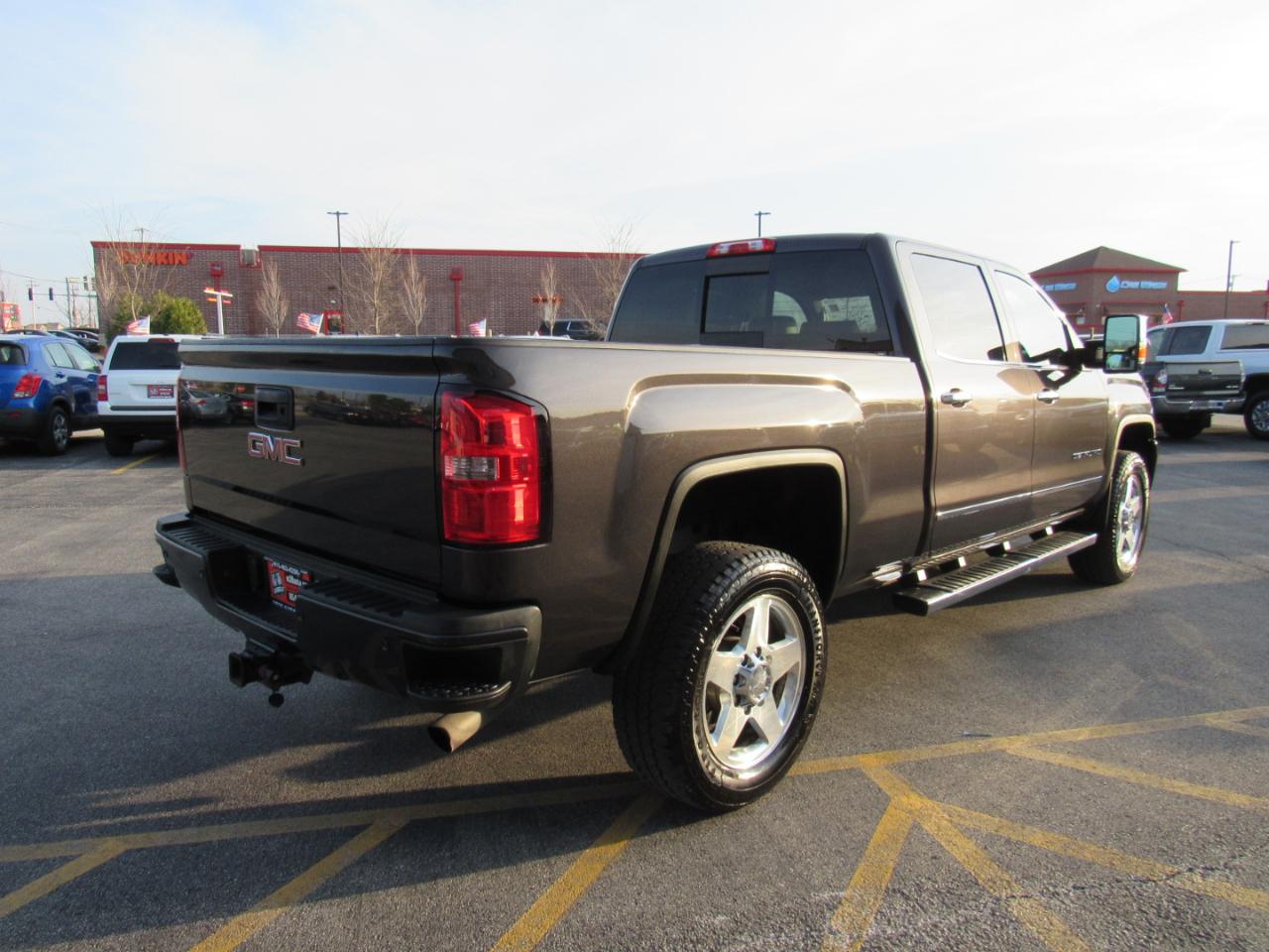 GMC Sierra 2500HD available WiFi 4WD Crew Cab 153.7" Denali 2015