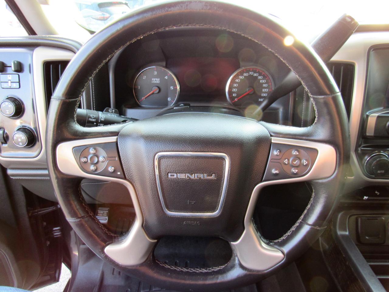 GMC Sierra 2500HD available WiFi 4WD Crew Cab 153.7" Denali 2015