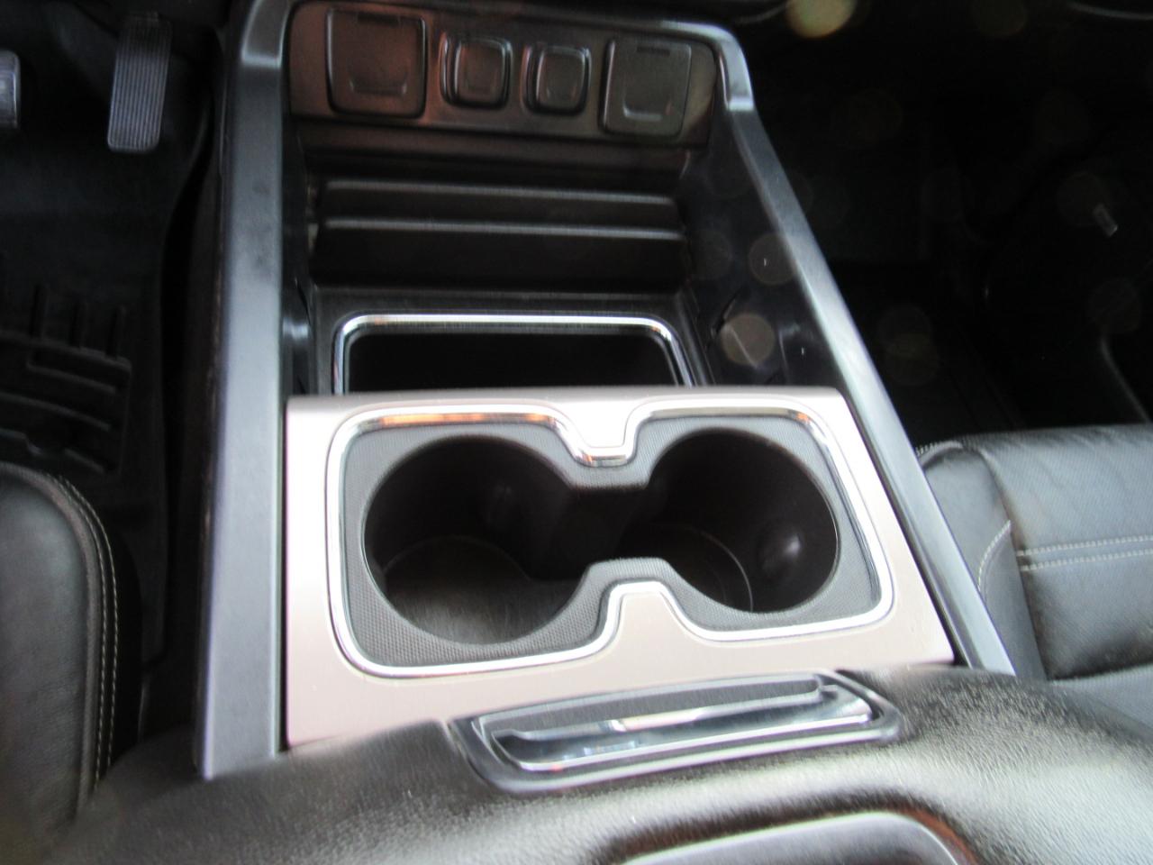 GMC Sierra 2500HD available WiFi 4WD Crew Cab 153.7" Denali 2015