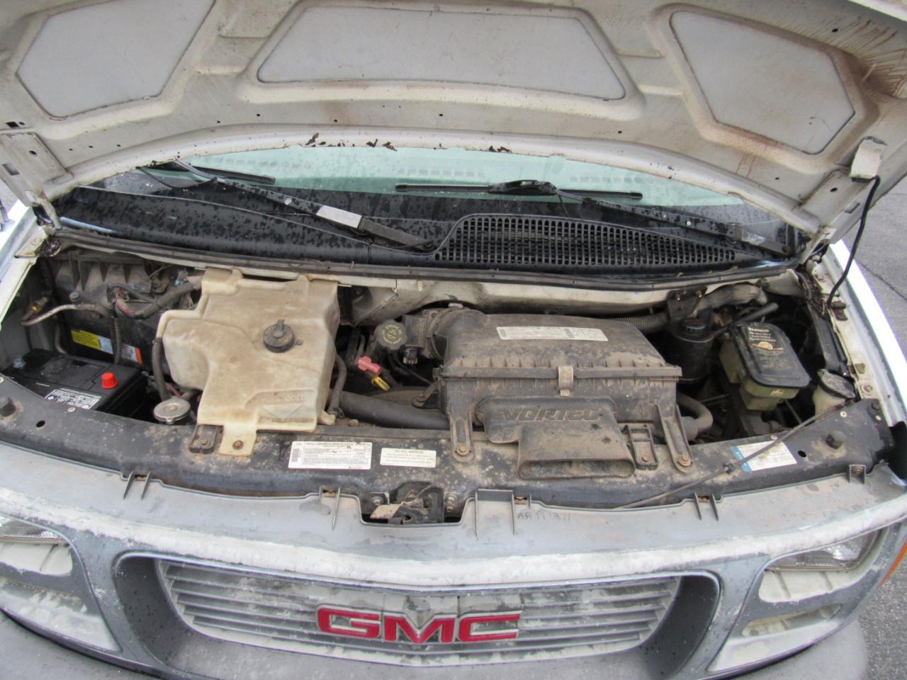 GMC G Savana Special 159" WB C7A DRW 1998