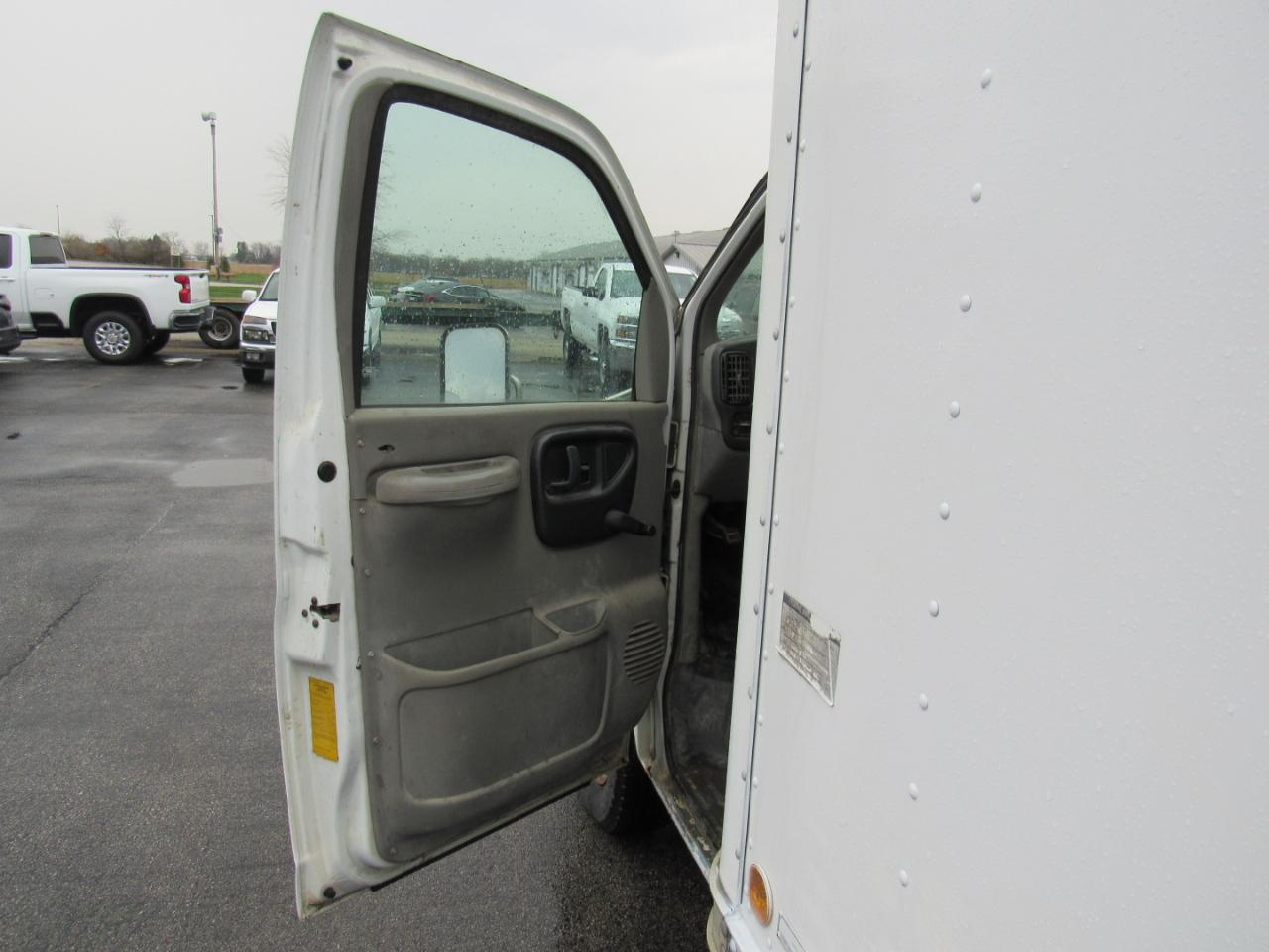 GMC G Savana Special 159" WB C7A DRW 1998