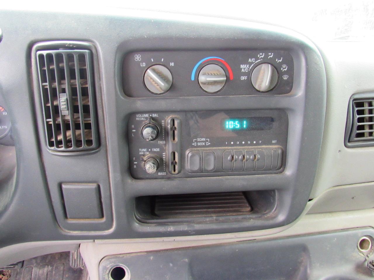 GMC G Savana Special 159" WB C7A DRW 1998