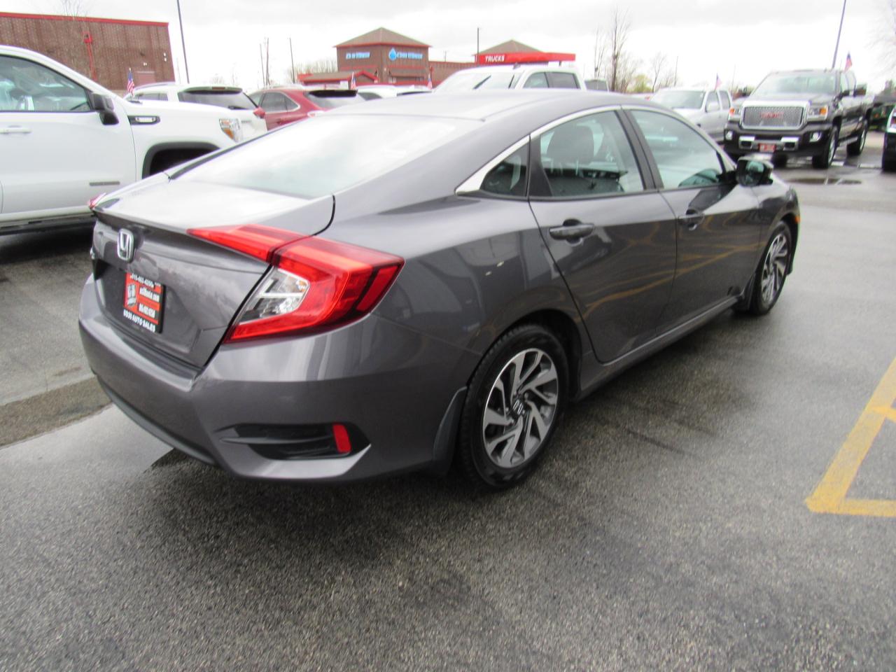 Honda Civic Sedan 4dr CVT EX 2016