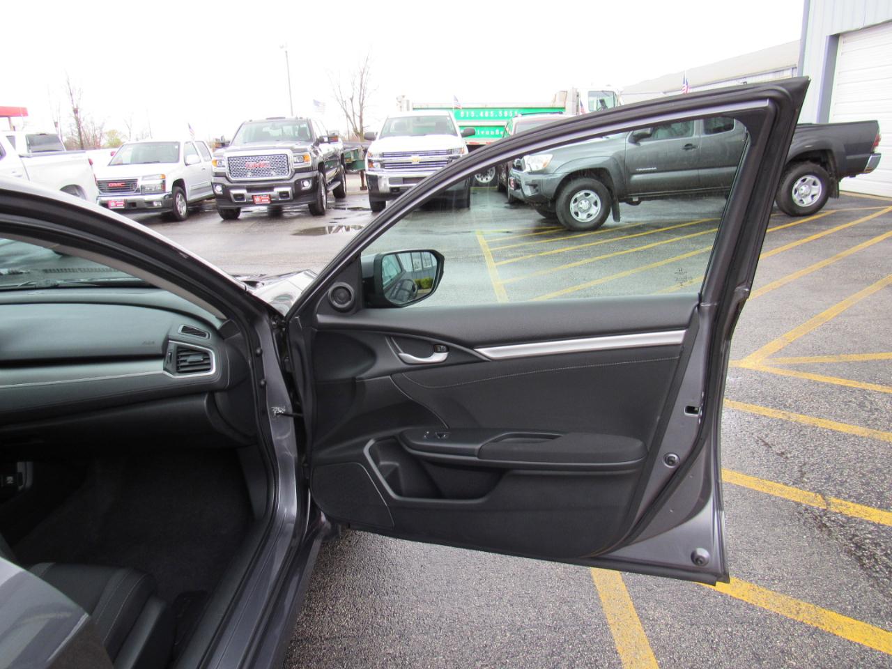 Honda Civic Sedan 4dr CVT EX 2016