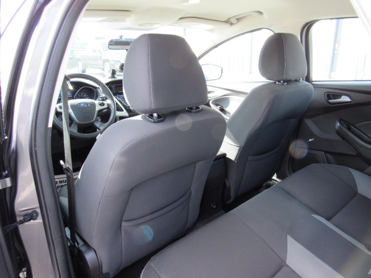 Ford Focus 4dr Sdn SE 2014