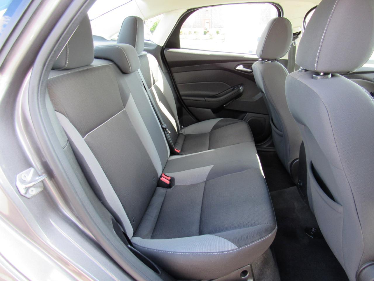 Ford Focus 4dr Sdn SE 2014