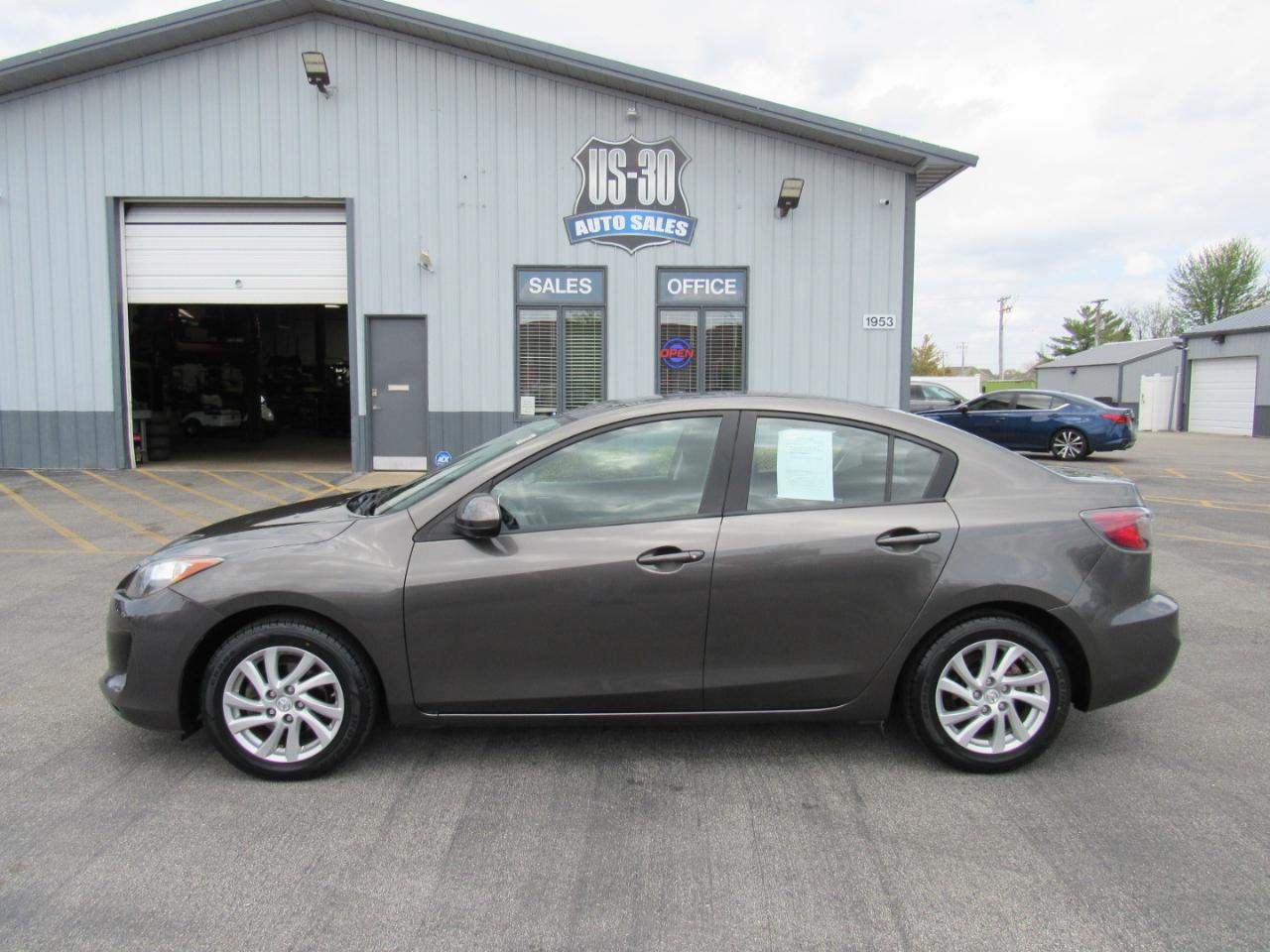 Mazda MAZDA3 4dr Sdn Auto i Touring 2012