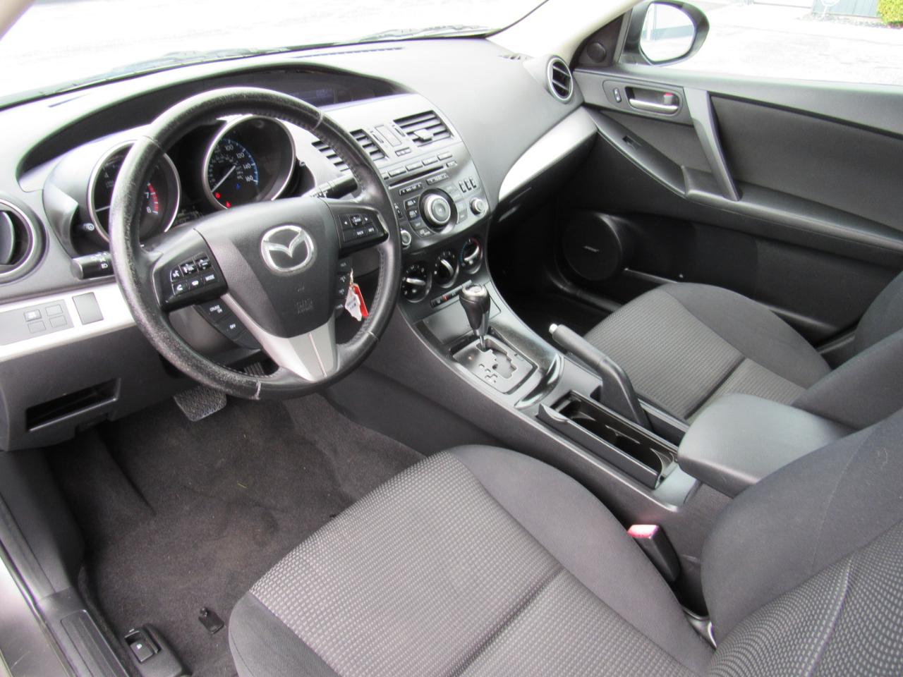 Mazda MAZDA3 4dr Sdn Auto i Touring 2012