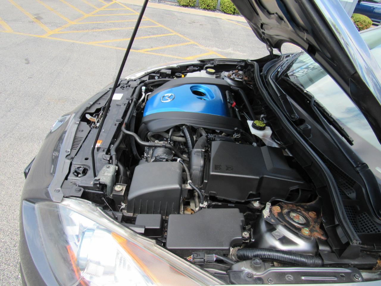 Mazda MAZDA3 4dr Sdn Auto i Touring 2012