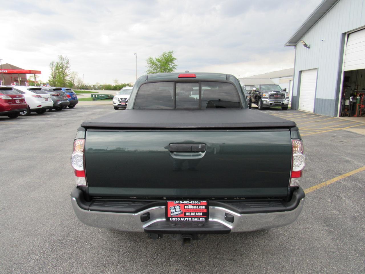 Toyota Tacoma 4WD Double V6 AT (Natl) 2010