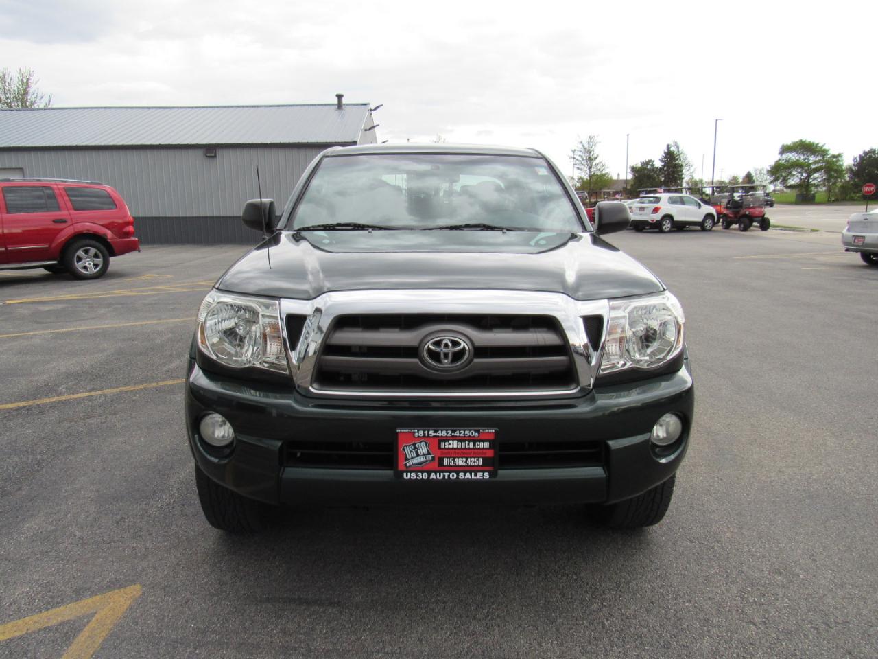 Toyota Tacoma 4WD Double V6 AT (Natl) 2010