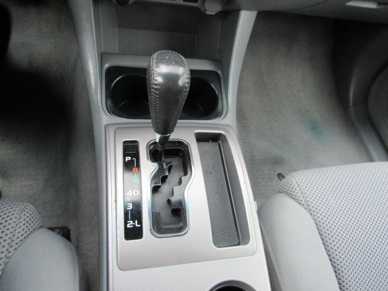 Toyota Tacoma 4WD Double V6 AT (Natl) 2010