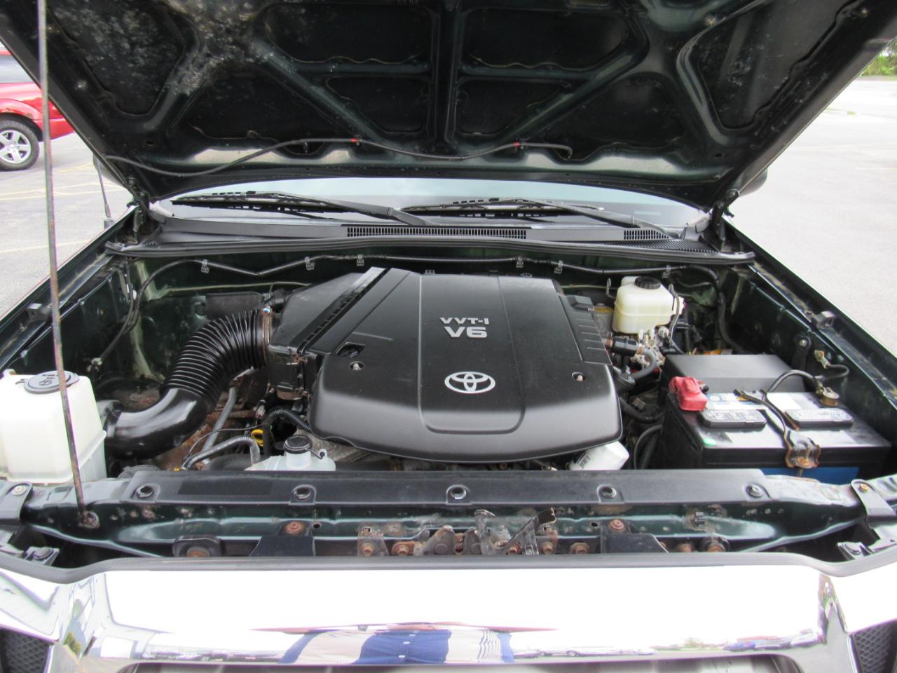Toyota Tacoma 4WD Double V6 AT (Natl) 2010