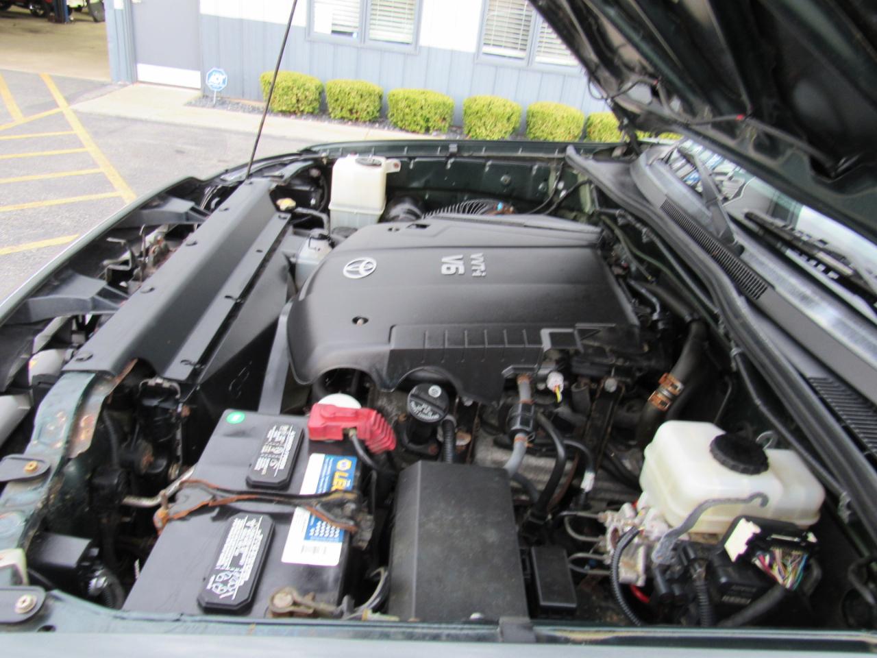 Toyota Tacoma 4WD Double V6 AT (Natl) 2010