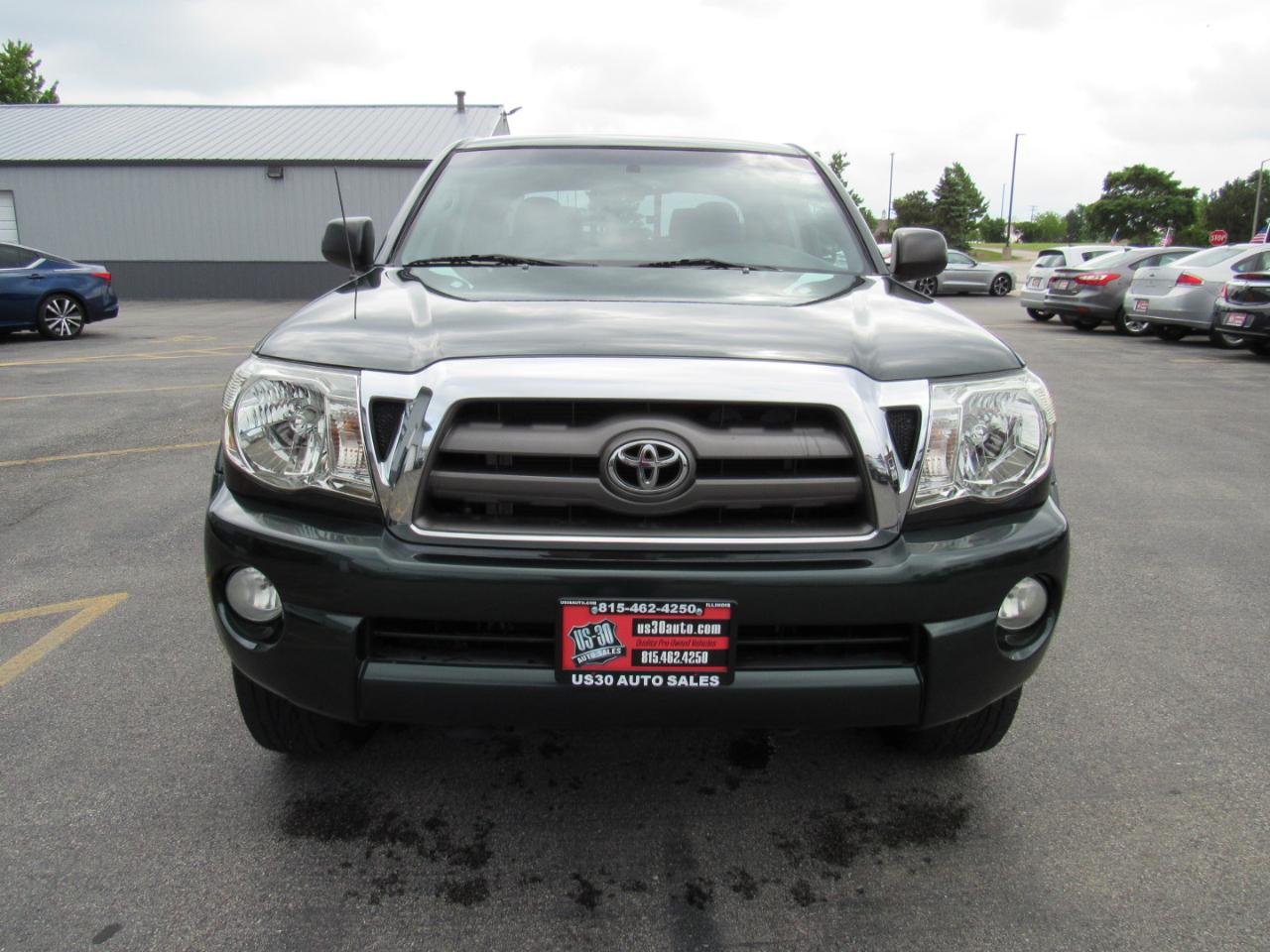 Toyota Tacoma 4WD Double V6 AT (Natl) 2010