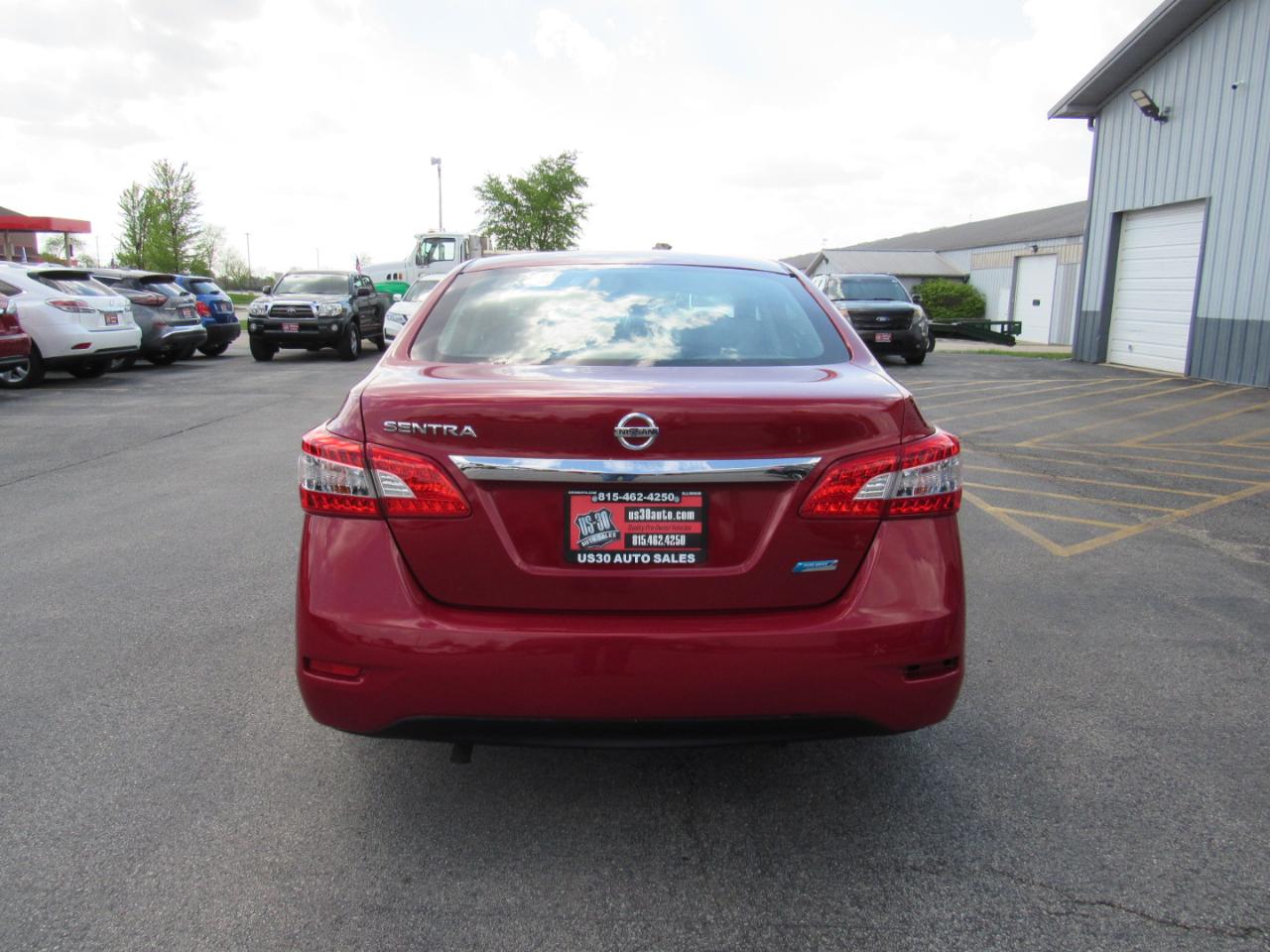 Nissan Sentra 4dr Sdn I4 CVT S 2013