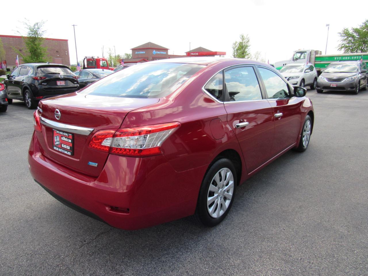 Nissan Sentra 4dr Sdn I4 CVT S 2013