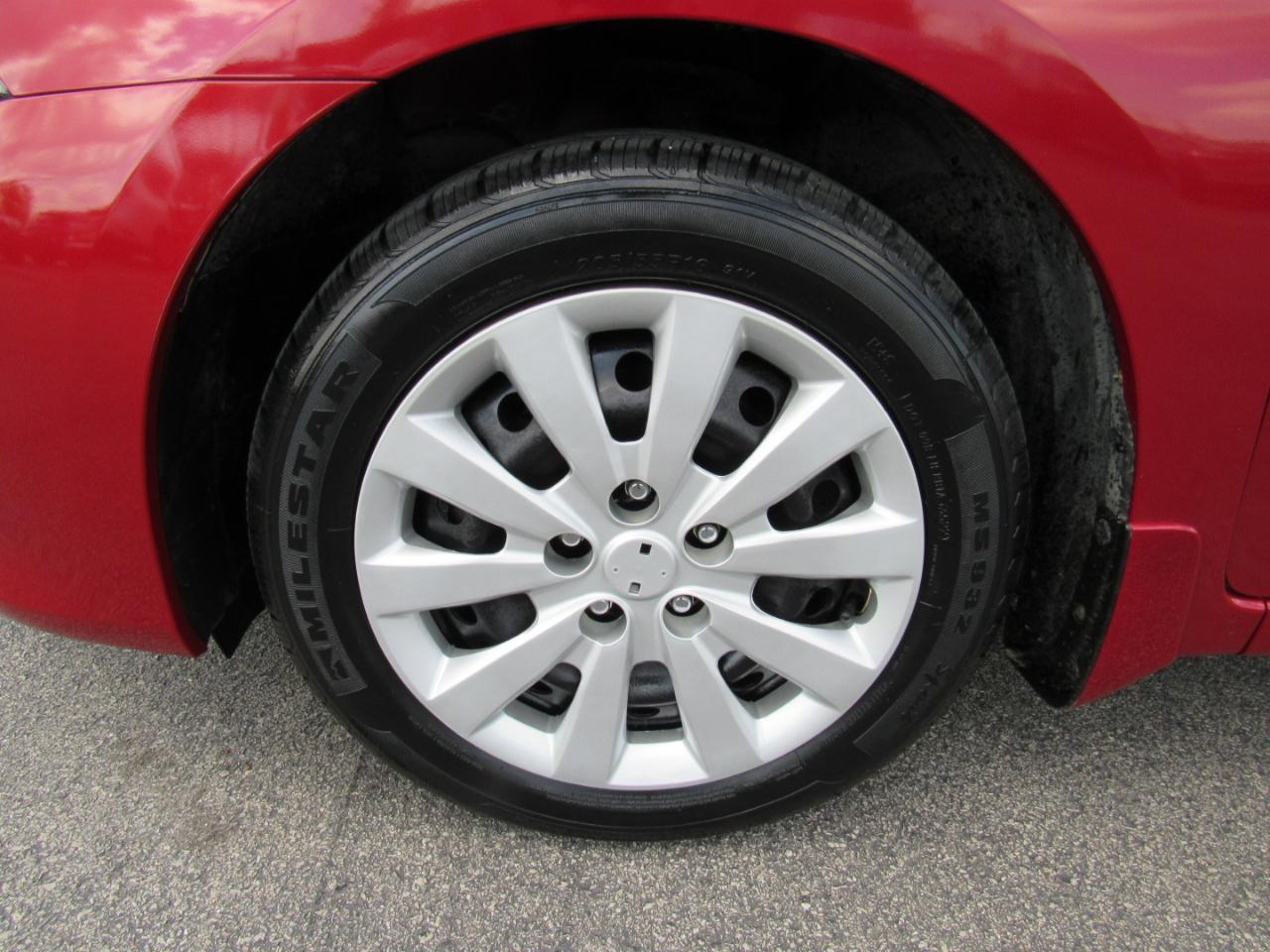 Nissan Sentra 4dr Sdn I4 CVT S 2013