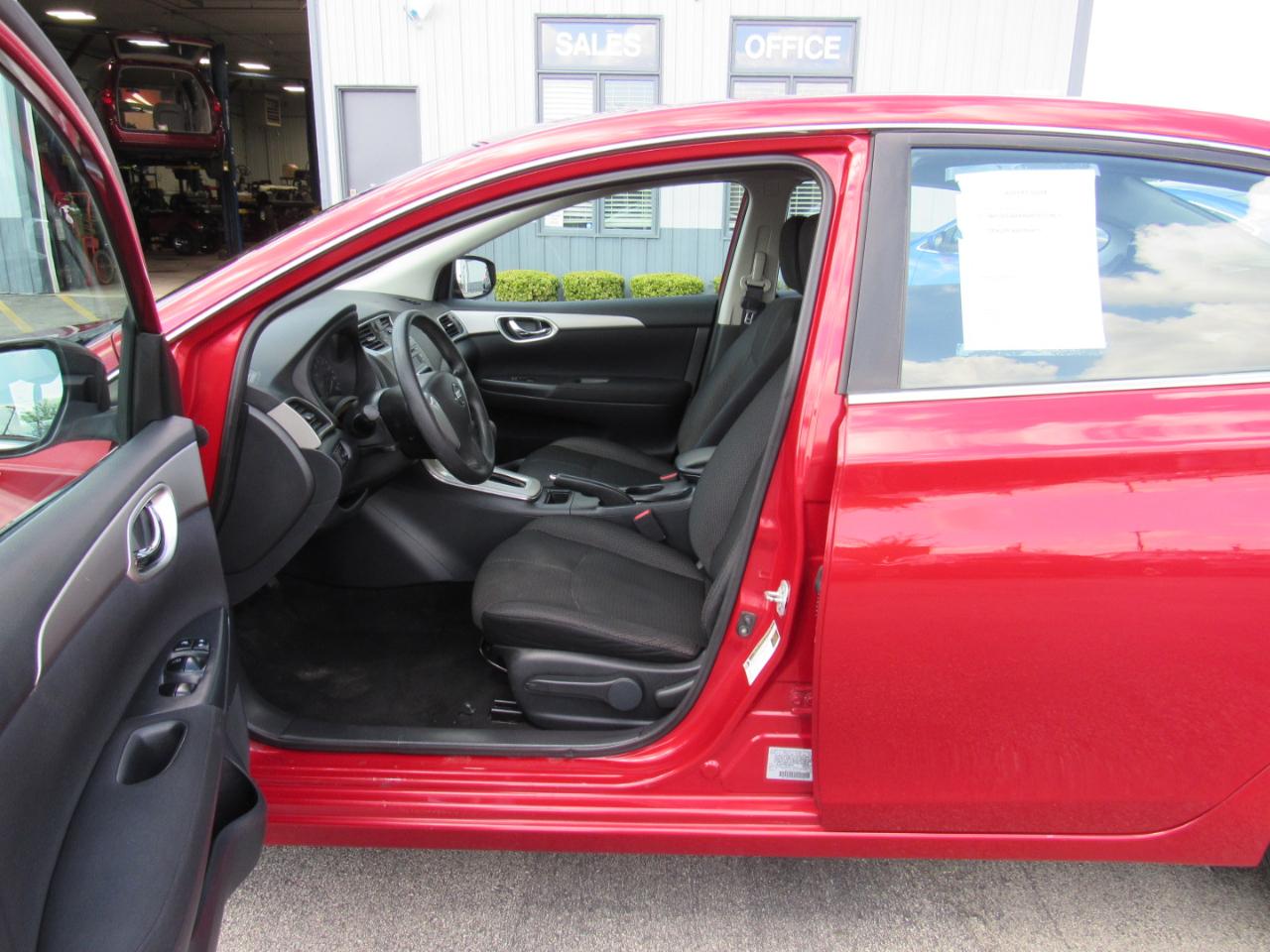 Nissan Sentra 4dr Sdn I4 CVT S 2013