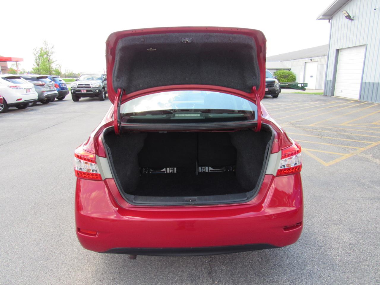 Nissan Sentra 4dr Sdn I4 CVT S 2013