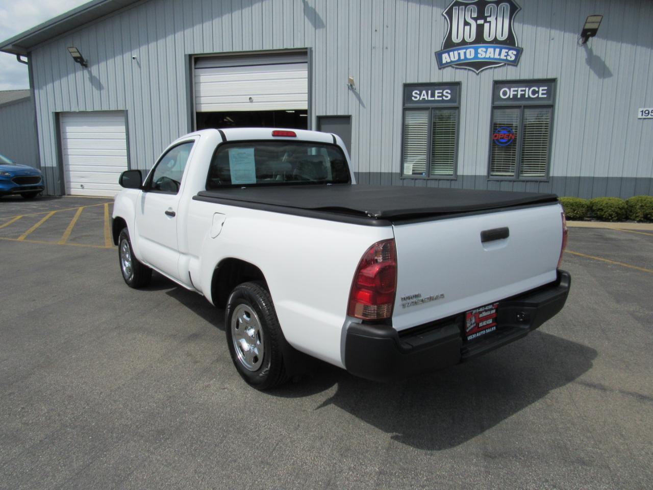 Toyota Tacoma 2WD Reg Cab I4 MT (Natl) 2013