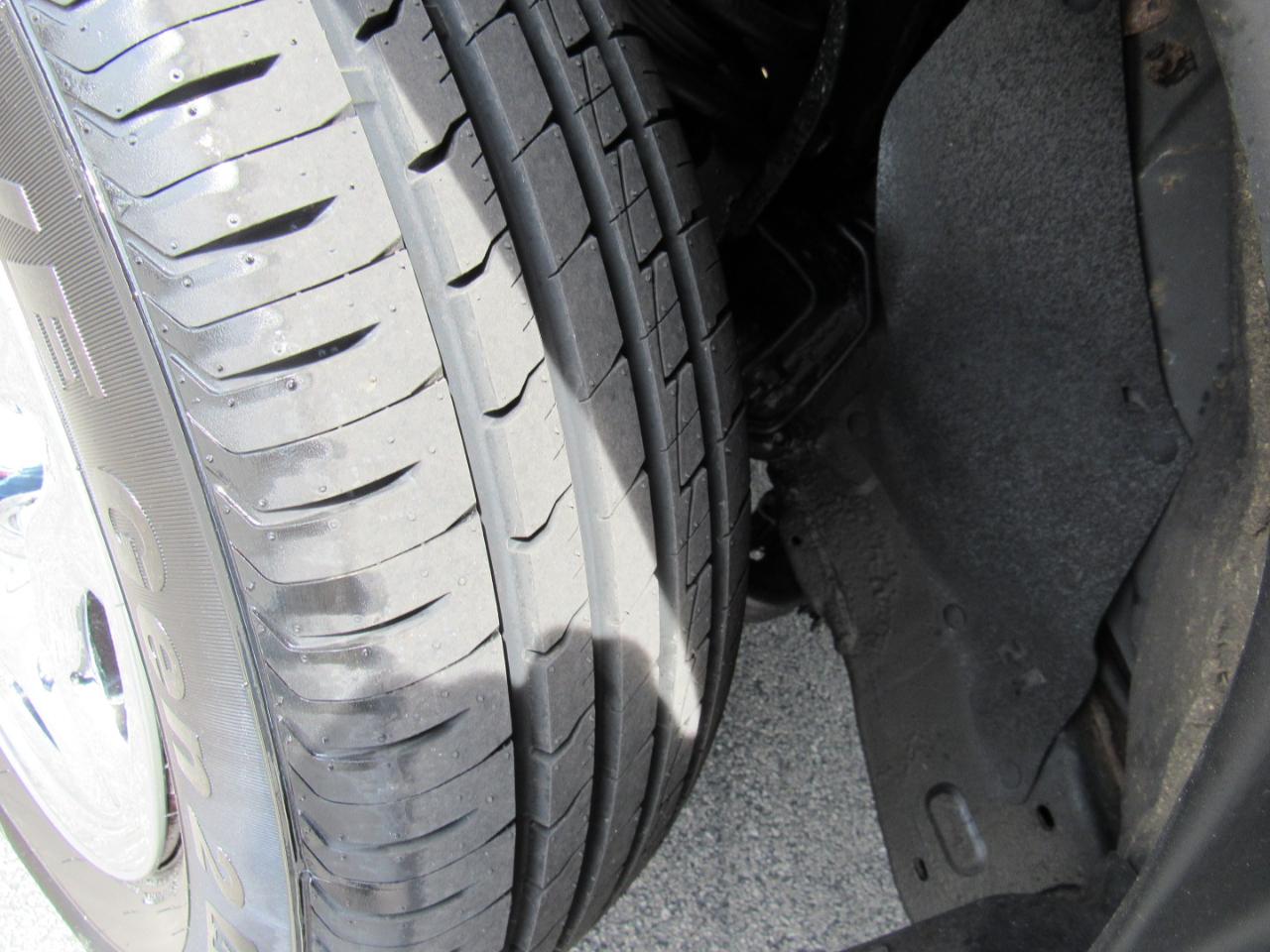 Toyota Tacoma 2WD Reg Cab I4 MT (Natl) 2013