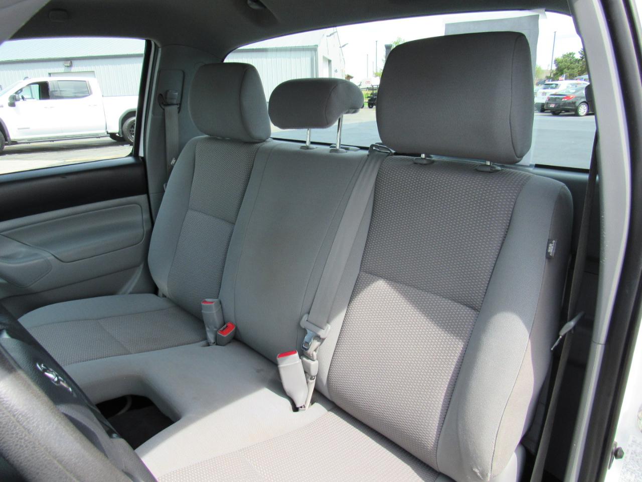 Toyota Tacoma 2WD Reg Cab I4 MT (Natl) 2013