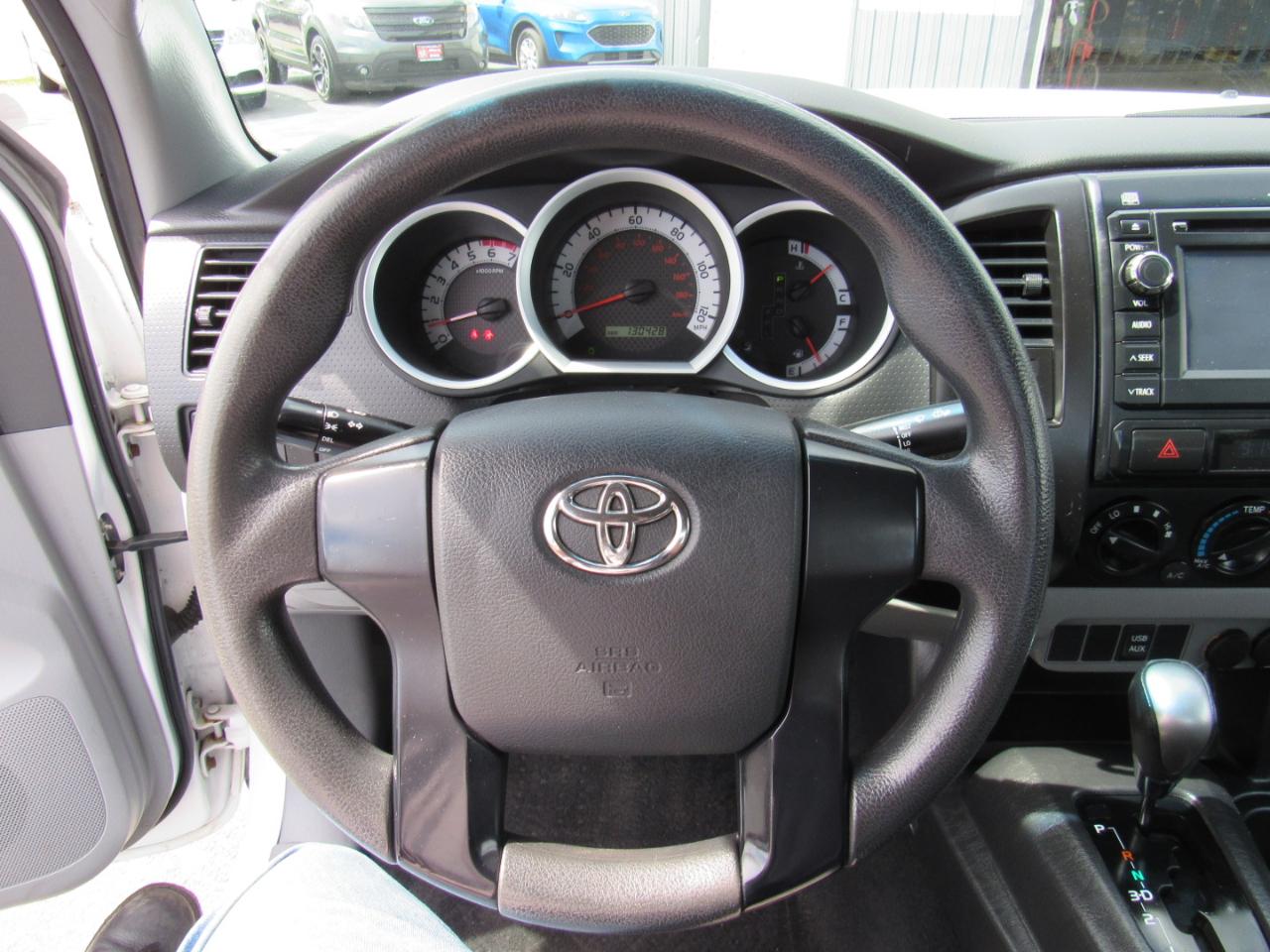 Toyota Tacoma 2WD Reg Cab I4 MT (Natl) 2013