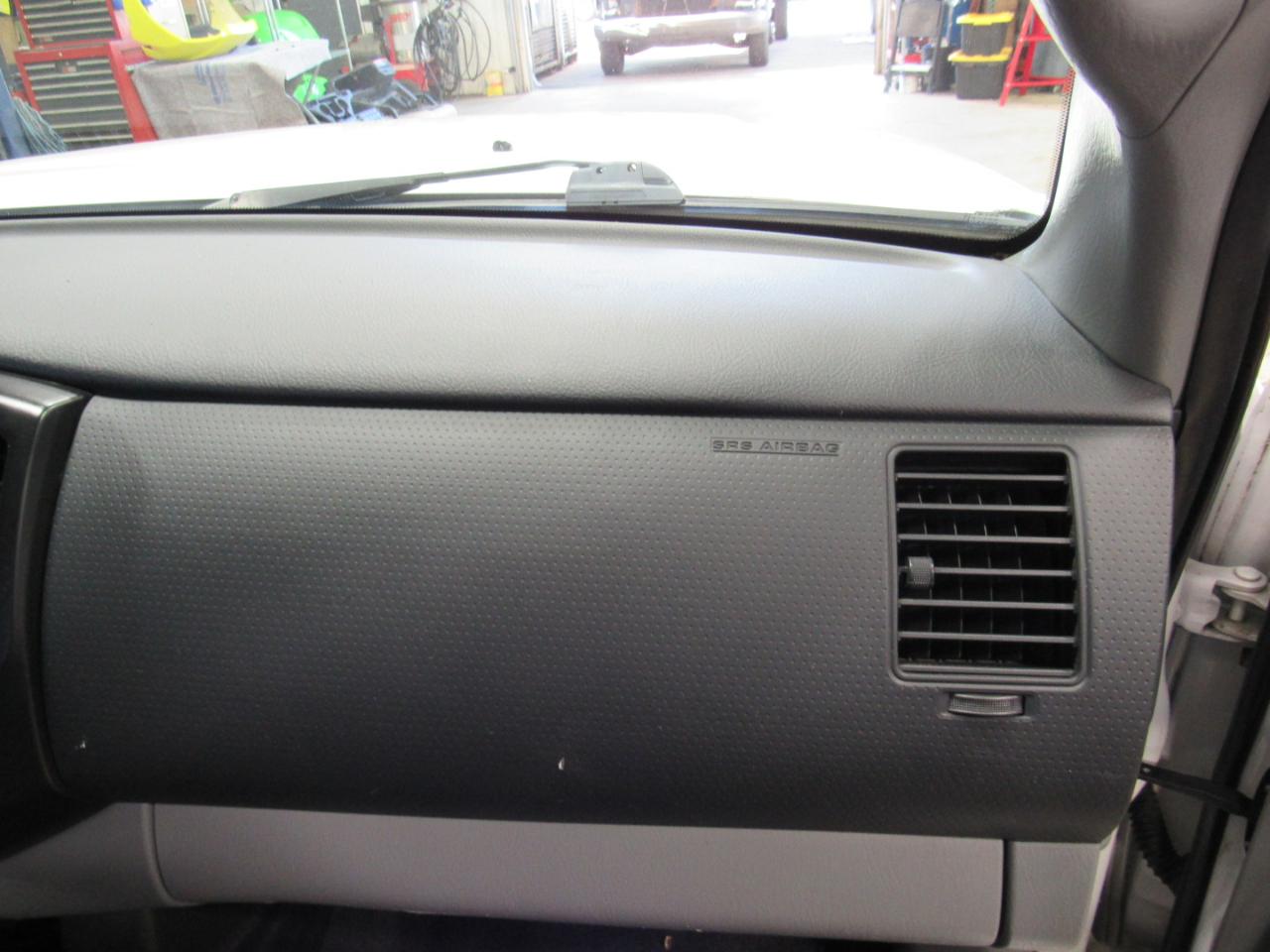 Toyota Tacoma 2WD Reg Cab I4 MT (Natl) 2013