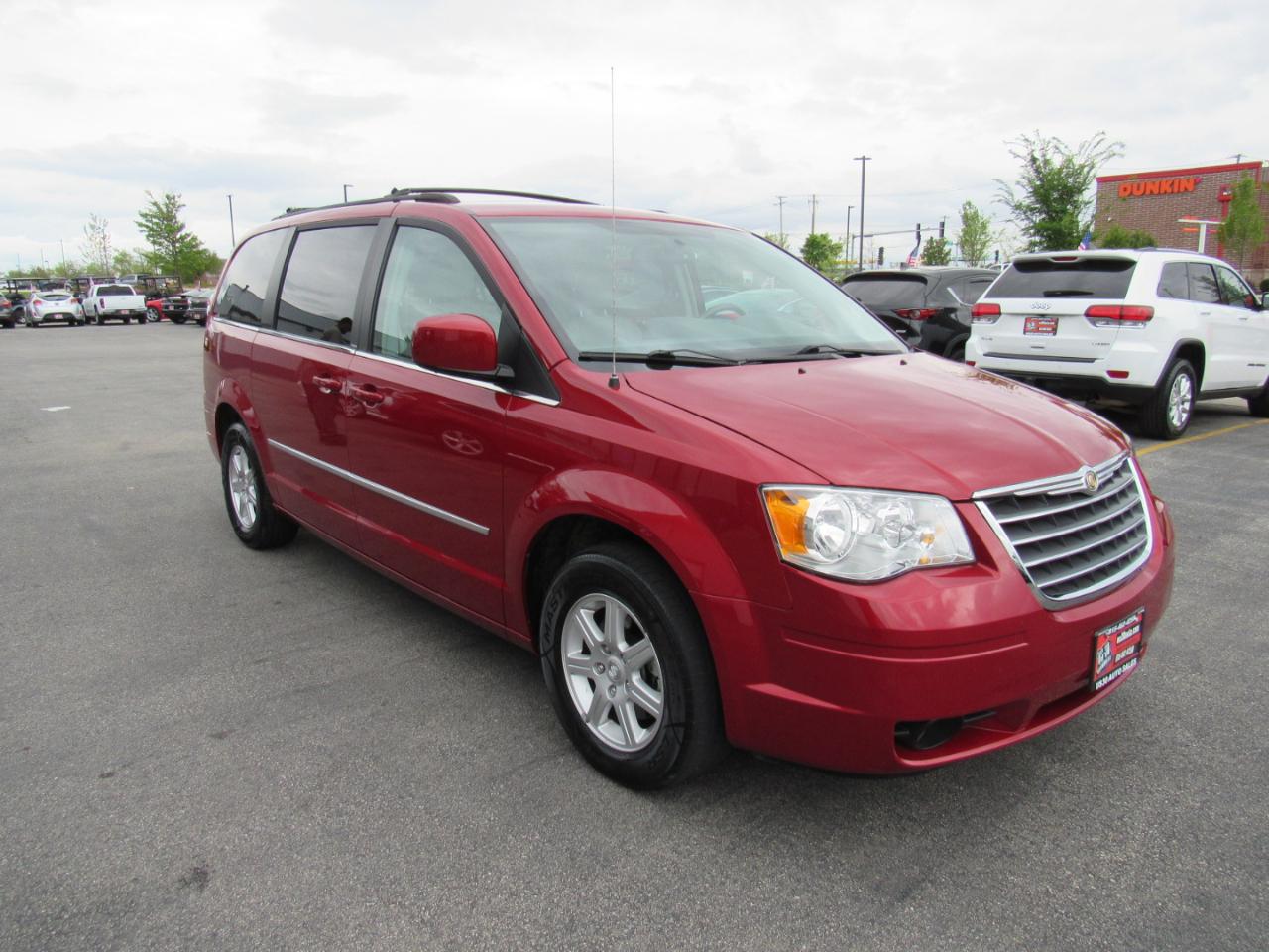Chrysler Town & Country 4dr Wgn Touring 2010