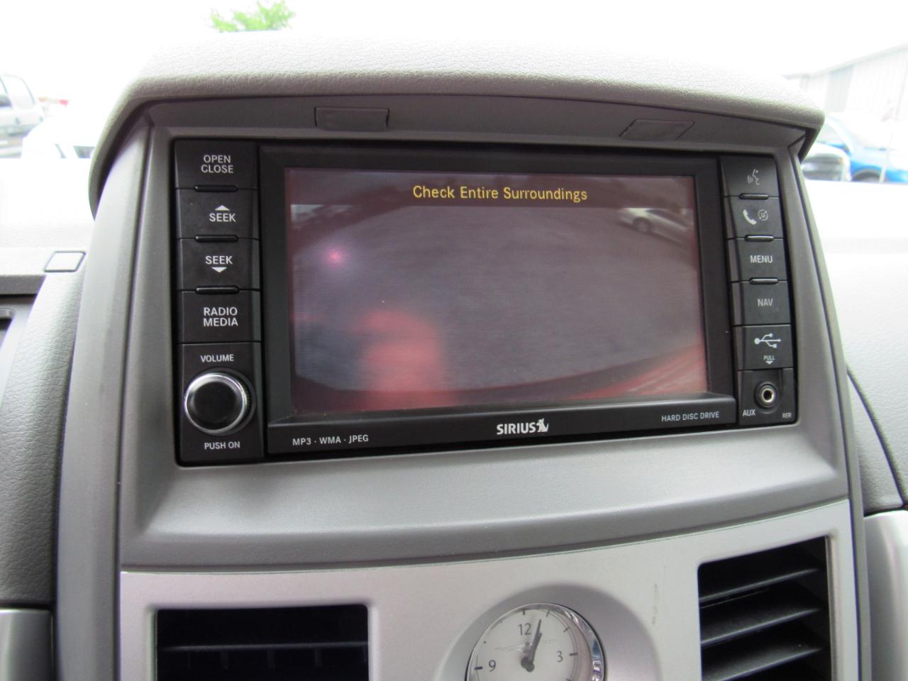 Chrysler Town & Country 4dr Wgn Touring 2010