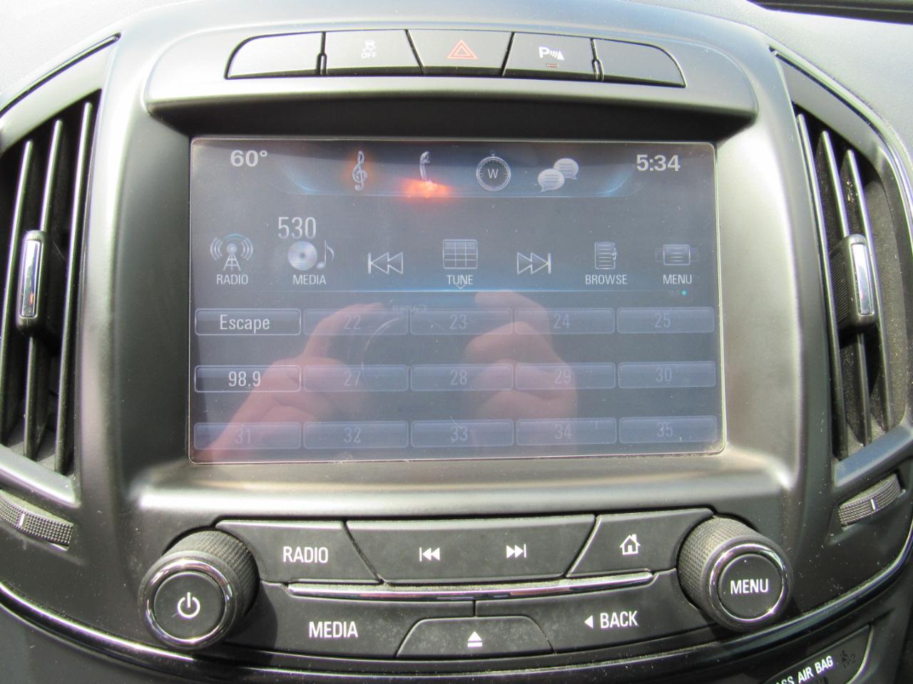 Buick Regal 4dr Sdn Premium II AWD 2016