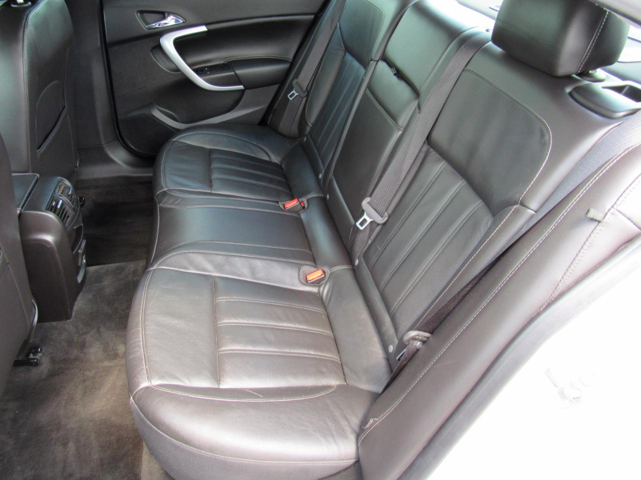 Buick Regal 4dr Sdn Premium II AWD 2016