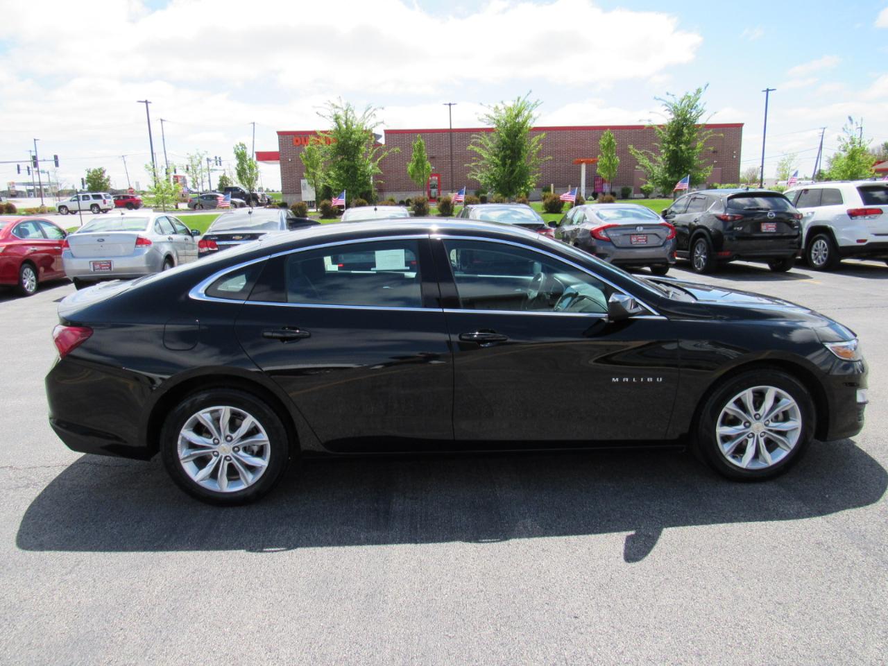 Chevrolet Malibu 4dr Sdn LT 2022