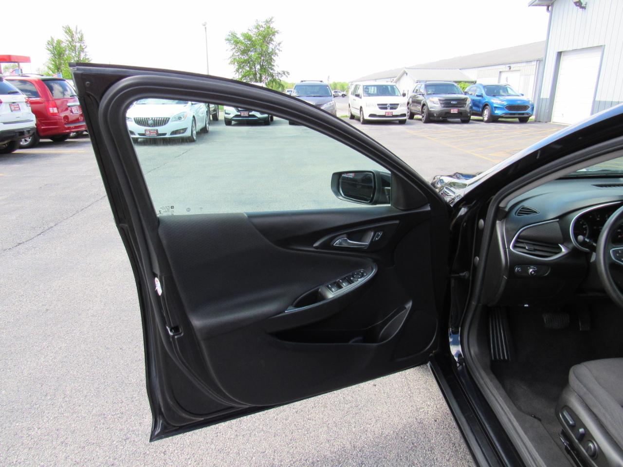 Chevrolet Malibu 4dr Sdn LT 2022