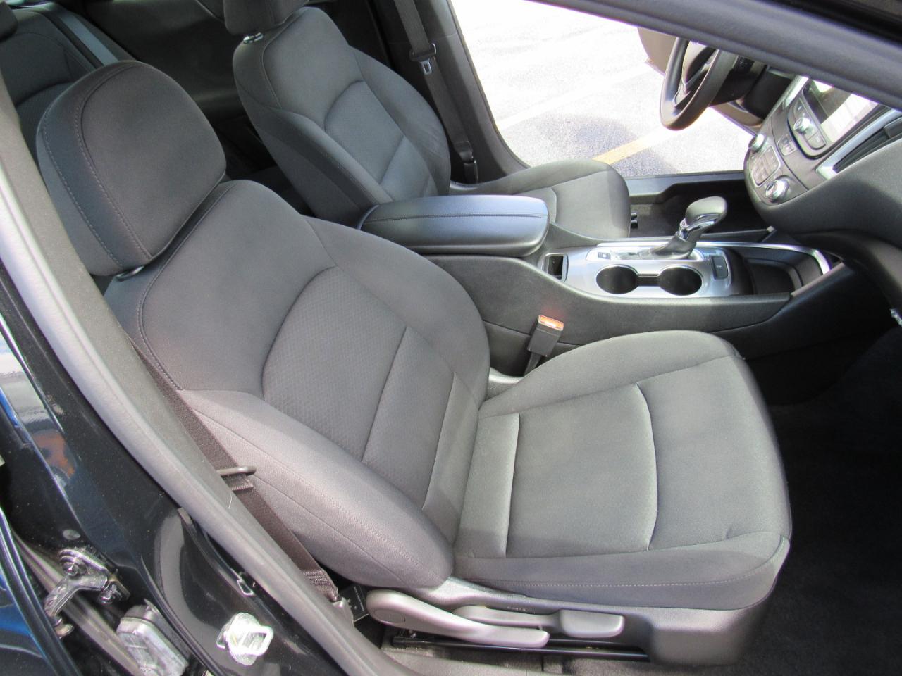 Chevrolet Malibu 4dr Sdn LT 2022