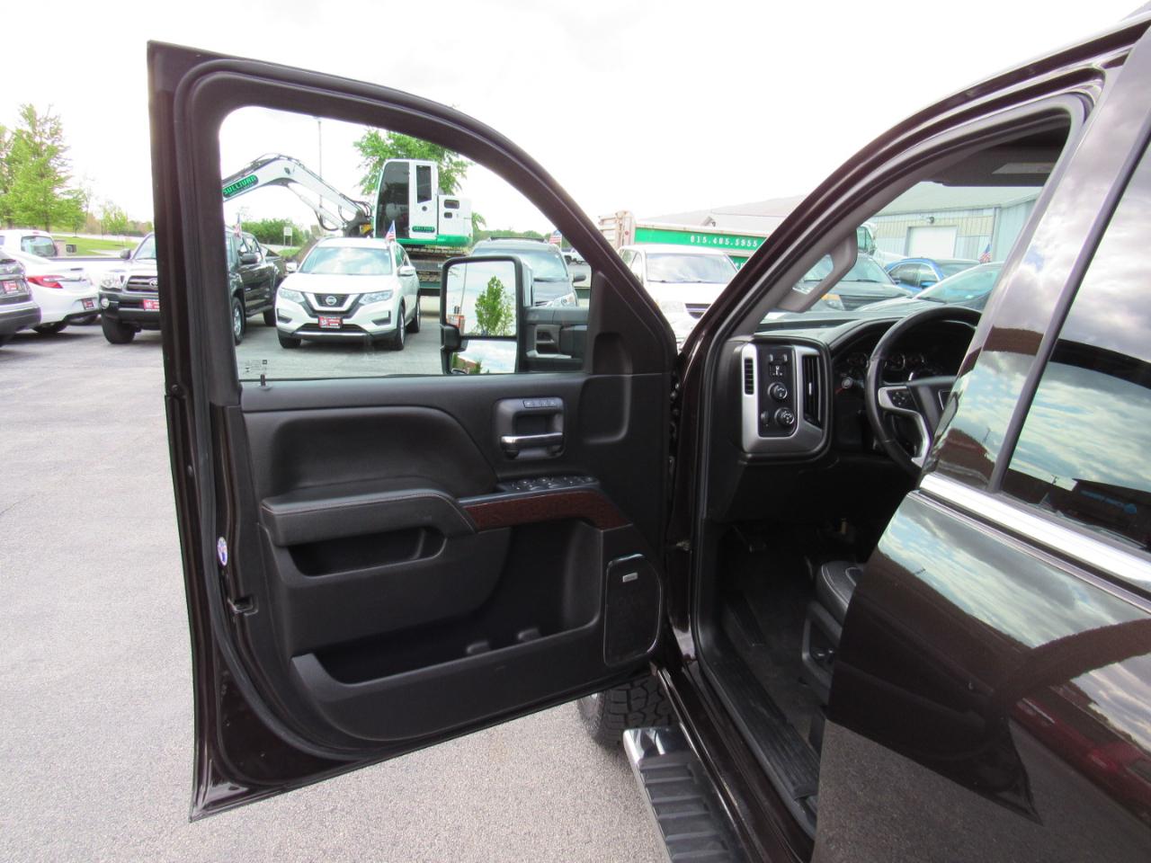 GMC Sierra 2500HD 4WD Crew Cab 153.7" SLT 2018