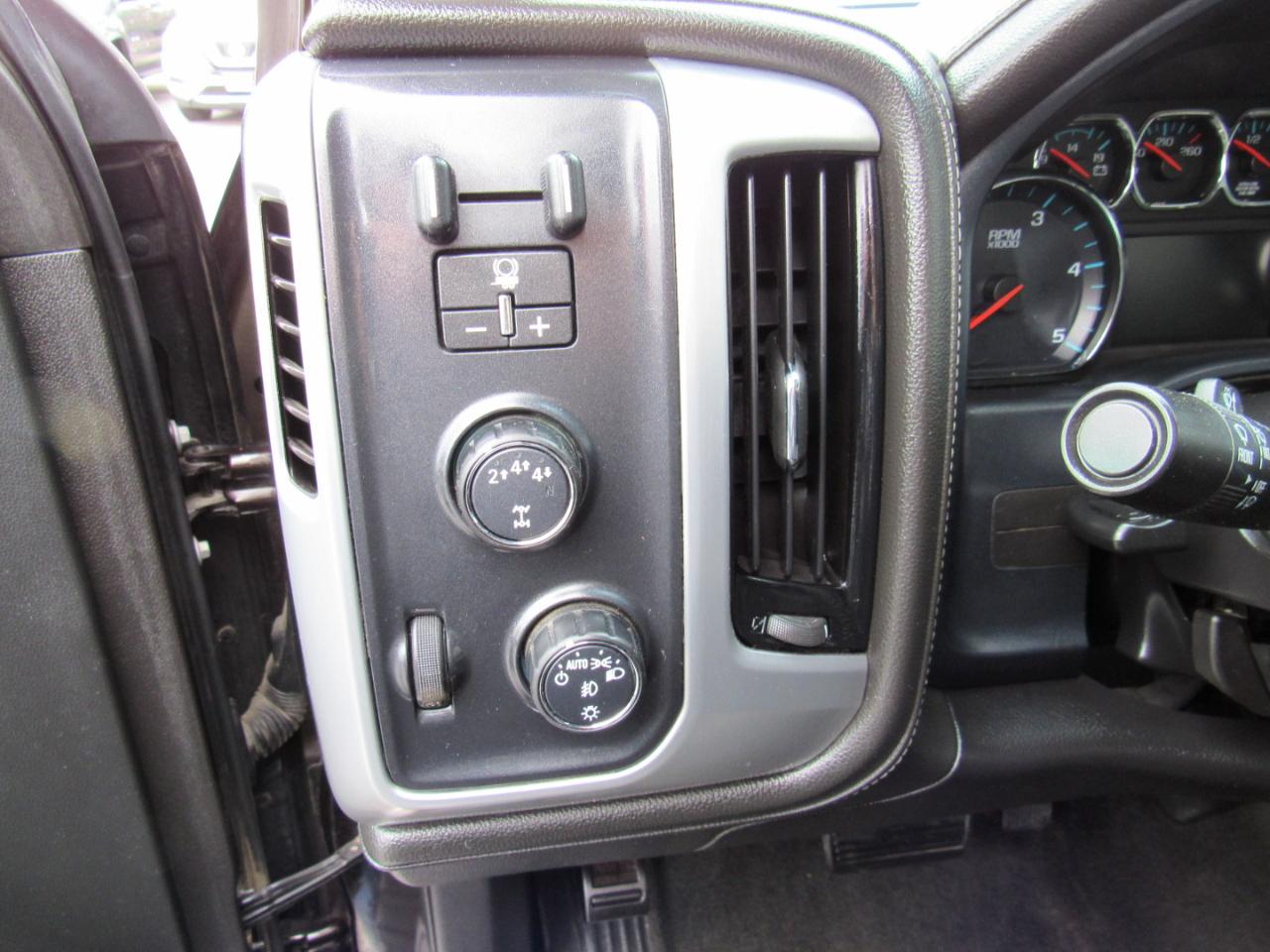 GMC Sierra 2500HD 4WD Crew Cab 153.7" SLT 2018