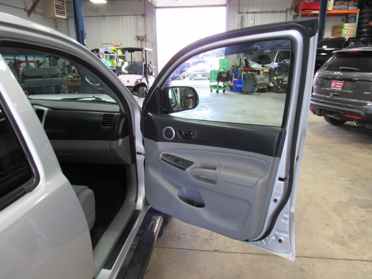 Toyota Tacoma Double Cab V6 Auto 4WD 2013