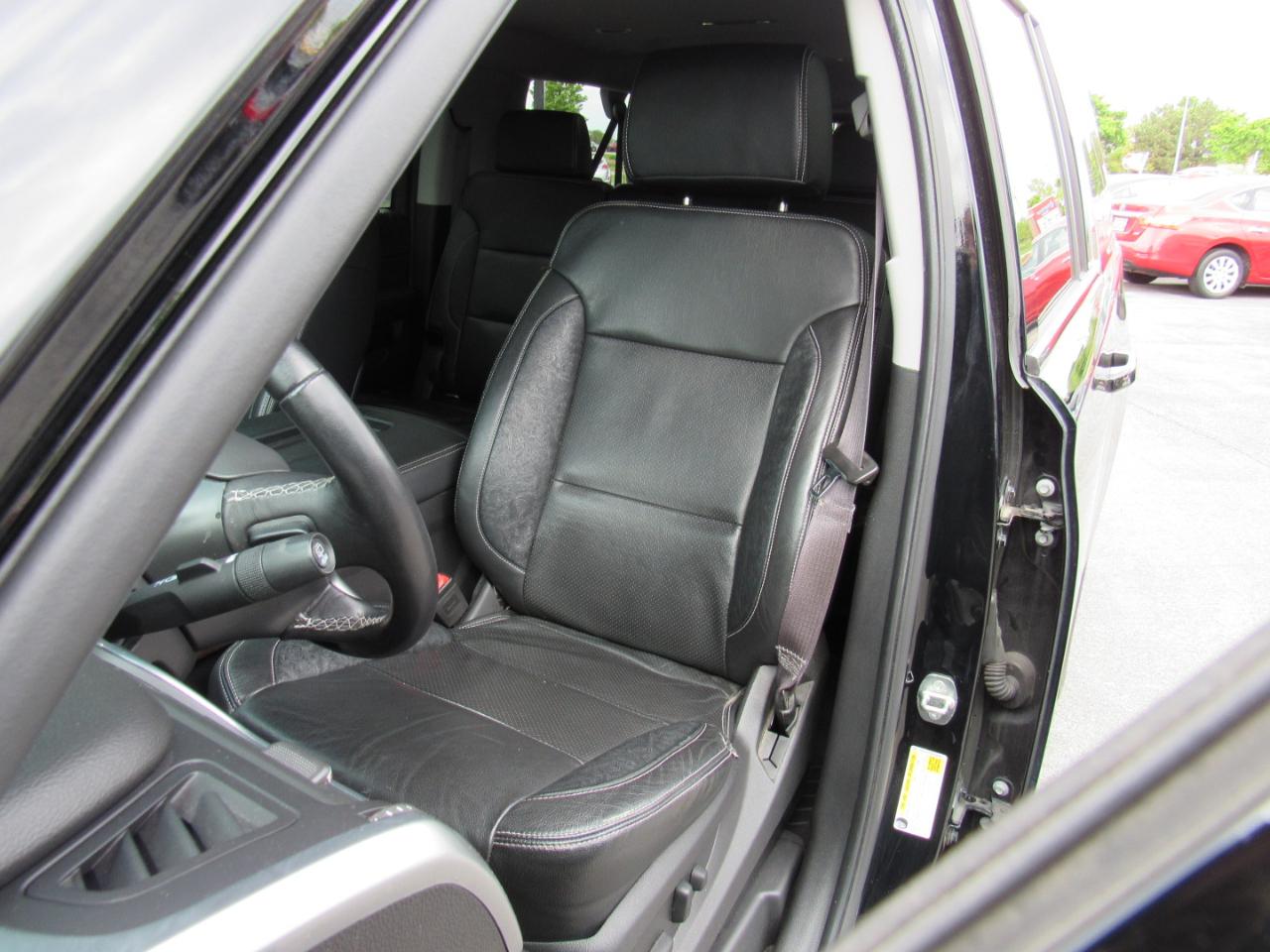Chevrolet Suburban 4WD 4dr 1500 LS 2016