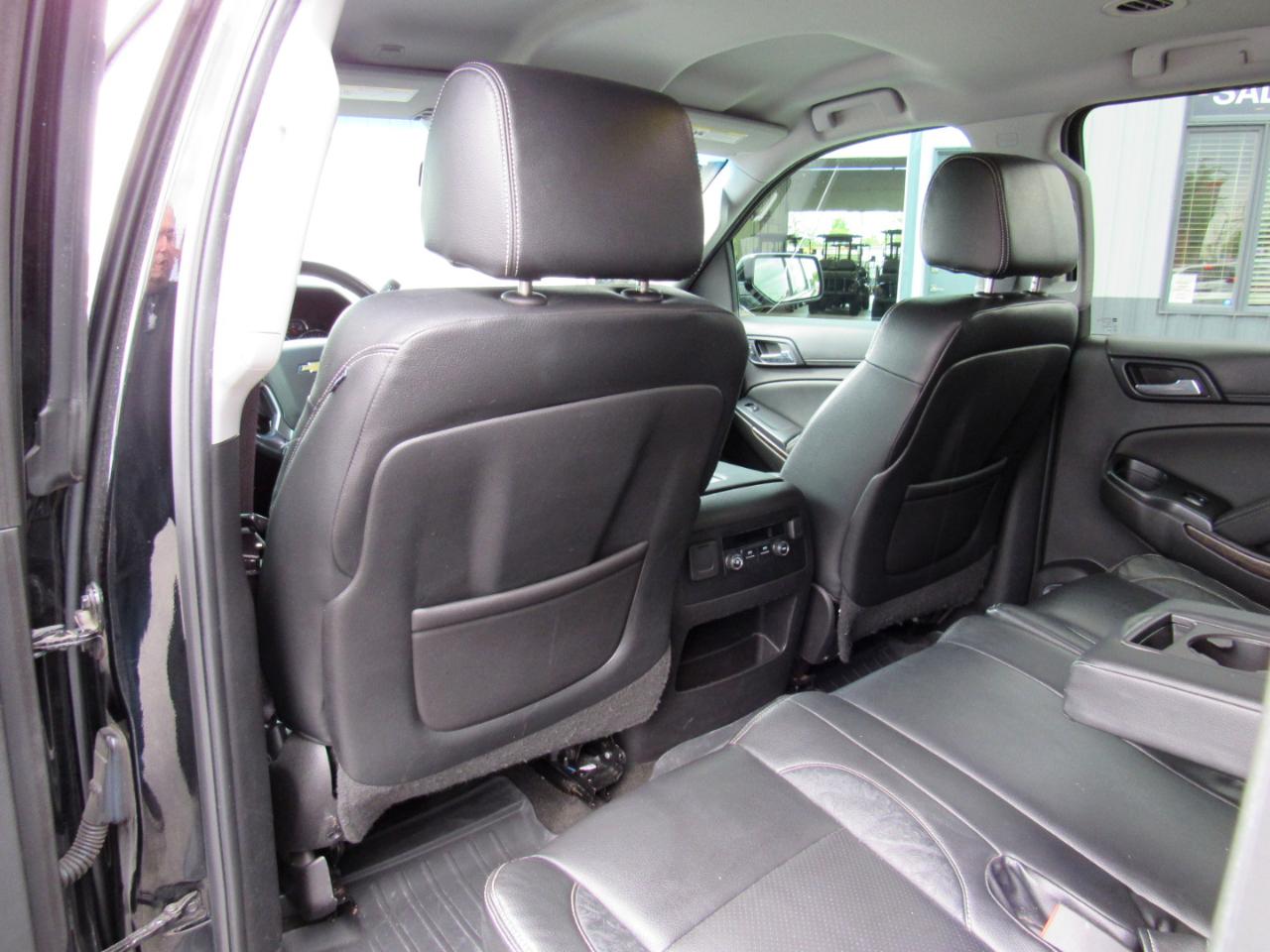 Chevrolet Suburban 4WD 4dr 1500 LS 2016