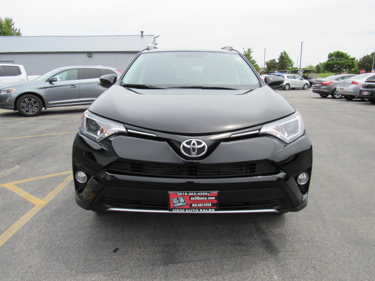 Toyota RAV4 AWD 4dr XLE (Natl) 2016