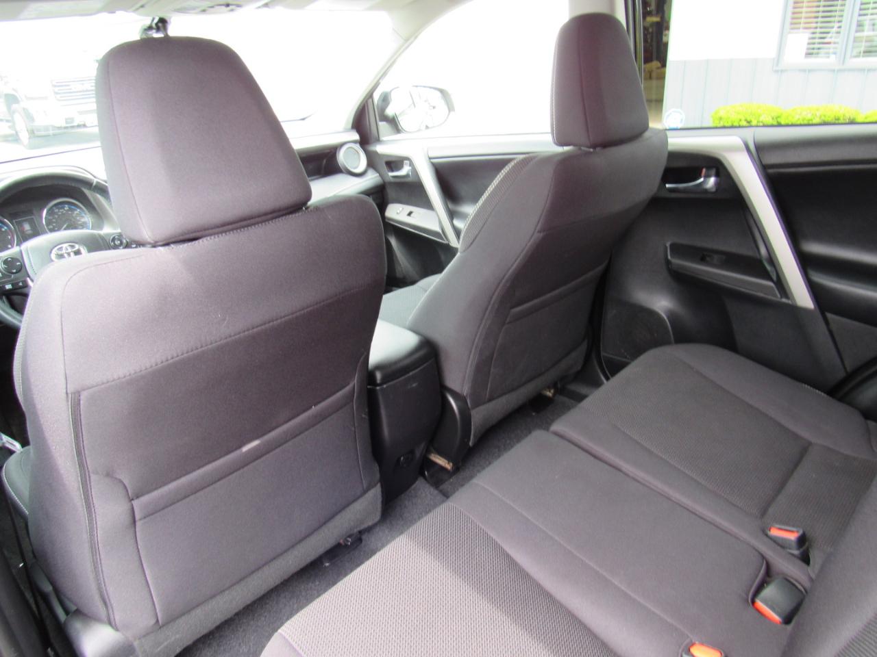 Toyota RAV4 AWD 4dr XLE (Natl) 2016