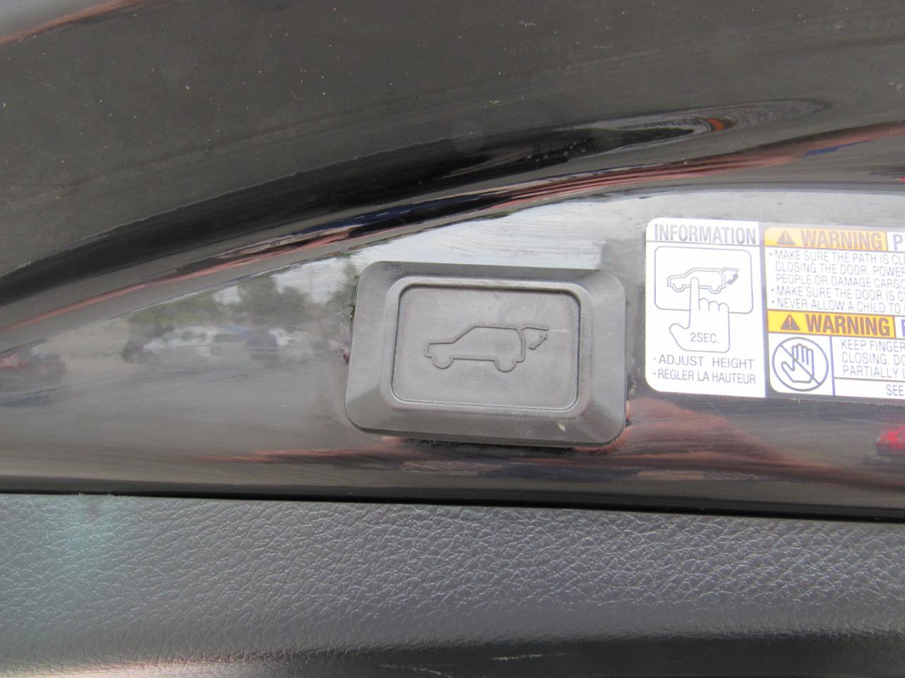Toyota RAV4 AWD 4dr XLE (Natl) 2016