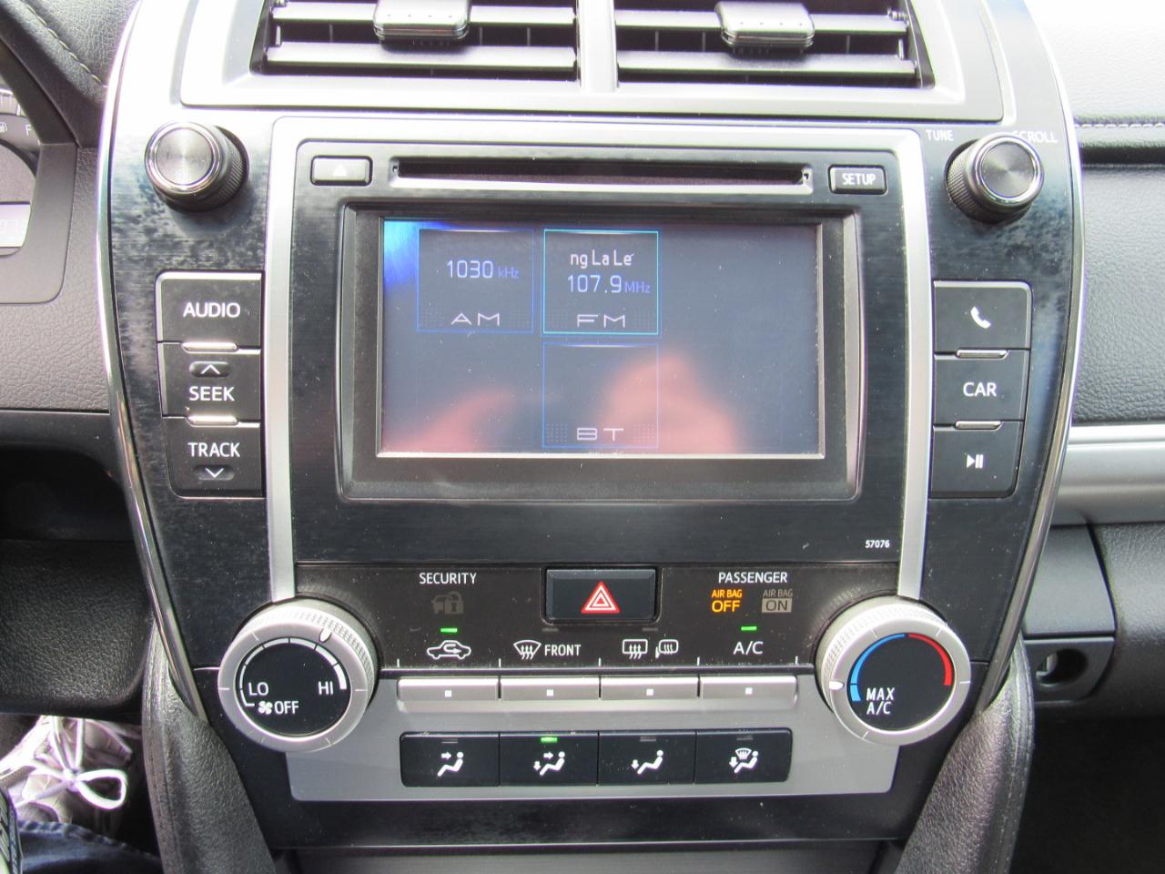 Toyota Camry 4dr Sdn I4 Auto SE (Natl) 2013