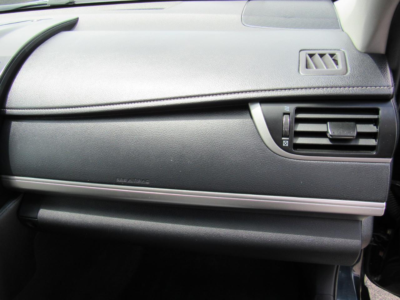 Toyota Camry 4dr Sdn I4 Auto SE (Natl) 2013